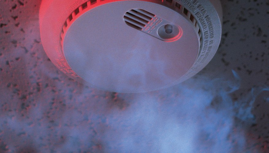 Smoke reaching smoke alarm on ceiling