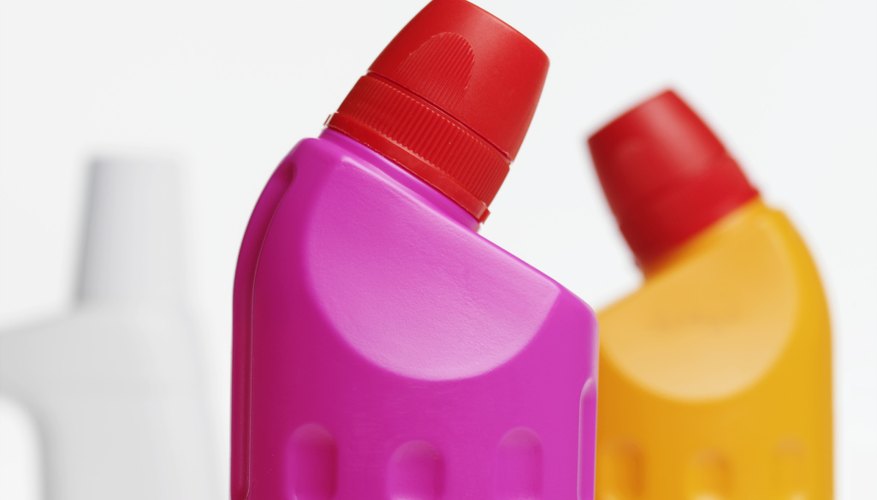 Photo Credit: George Doyle/Stockbyte/Getty Images Household cleaning products containing bleach are basic substances.