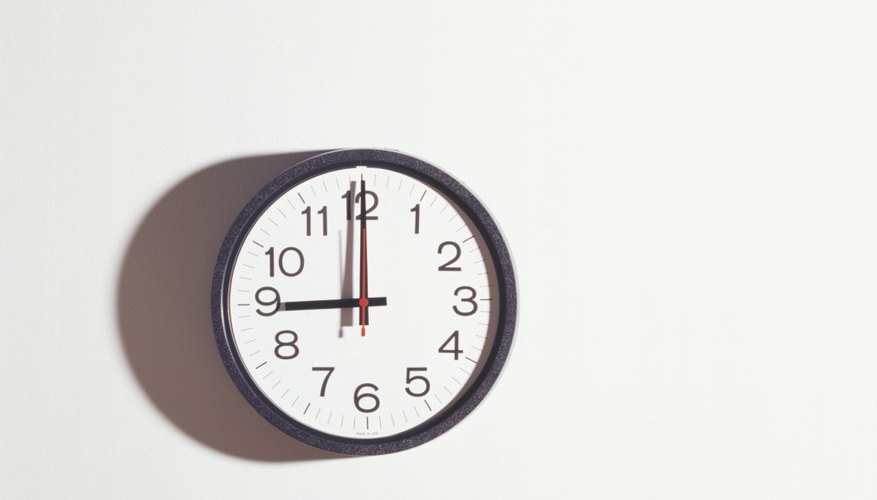 Use a basic circular clock when teaching your child how to read a clock. Use a basic circular clock when teaching your child how to read a clock.