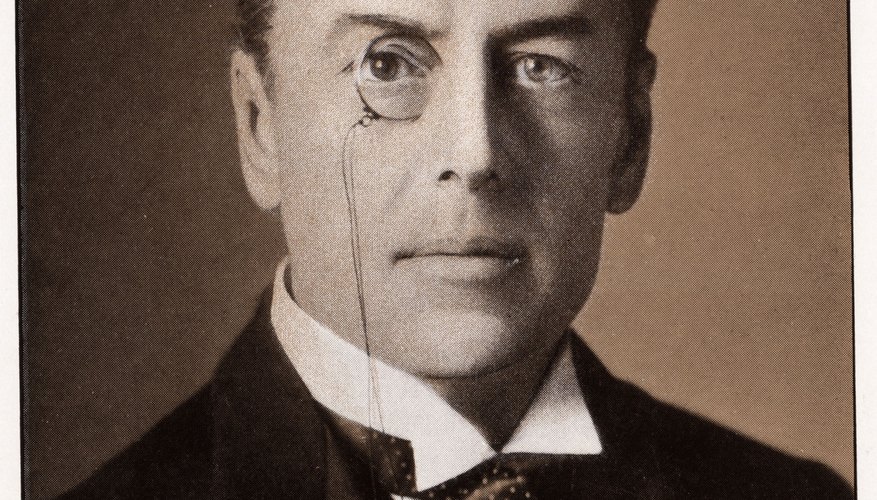 Un famoso usuario de mnonóculo fue el político y reformador social británico Joseph Chamberlain.