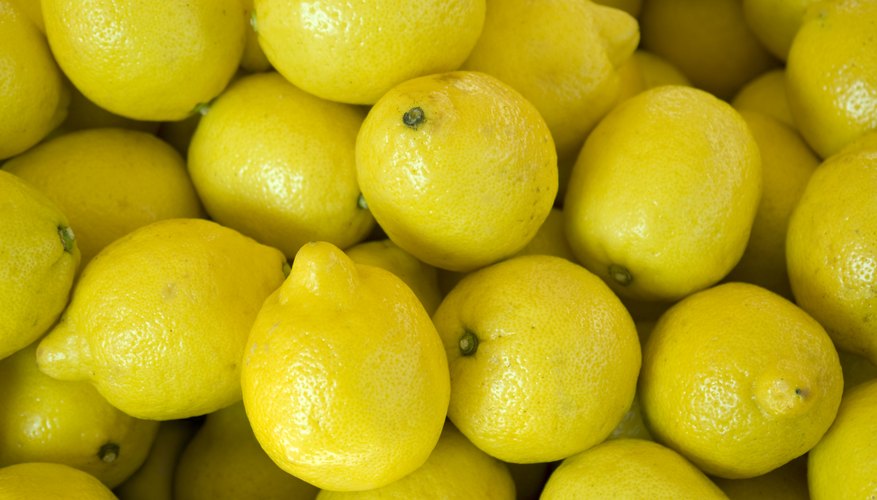 Drop lemon juice onto a sample piece of granite and observe how quickly the lemon juice is absorbed. Drop lemon juice onto a sample piece of granite and observe how quickly the lemon juice is absorbed.