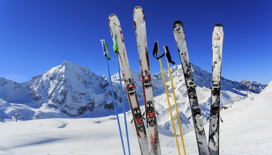 The Best Way To Ship Snow Skis Pocket Sense Two Sets Of Skis And Pistes Stand Up In The Snow At A Resort