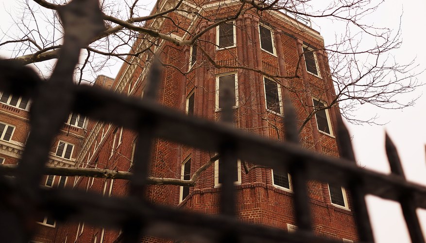 Large homeless shelter for transitional families