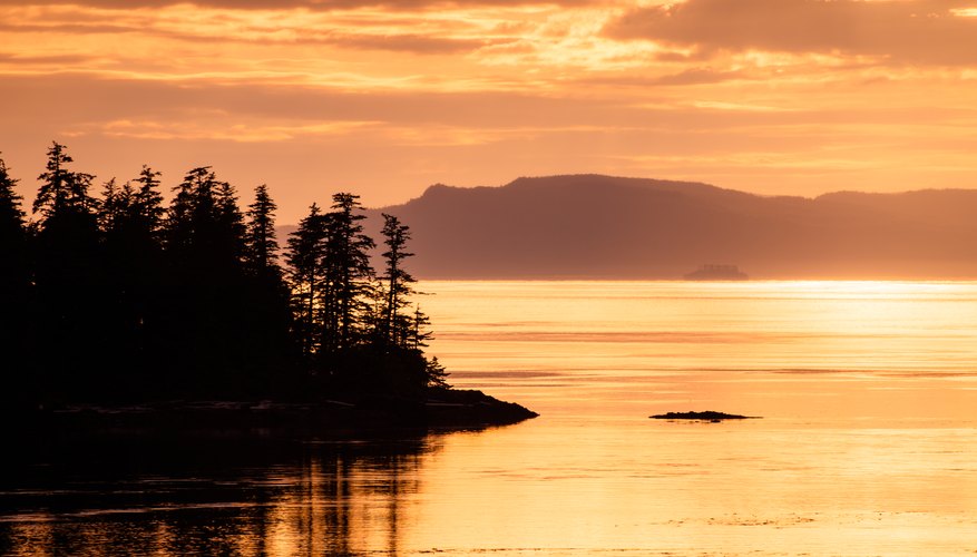 Best Time to View Sunrises in Alaska