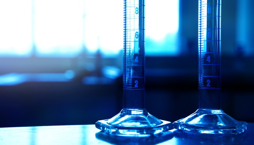 The Difference Between a Beaker & a Graduated Cylinder Sciencing