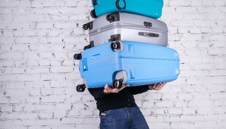 Tips for Choosing Hard vs. Soft Luggage