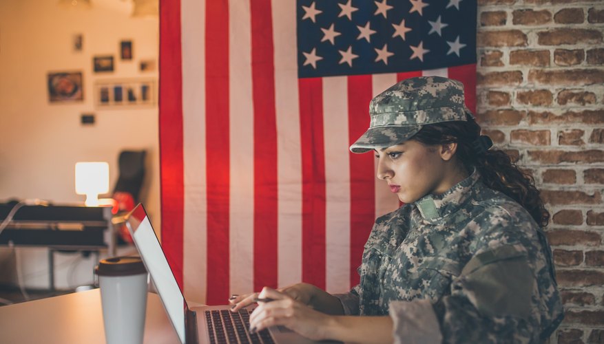 Benefits Of Joining The Army With A Bachelor S Degree Bizfluent Joining The Military With A Degree