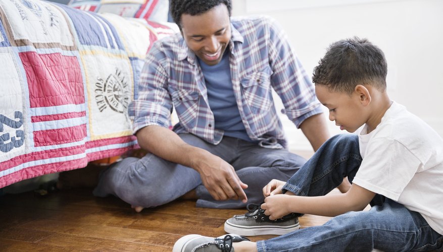 how-to-teach-a-child-to-tie-shoes-with-this-nifty-rhyme-the-classroom