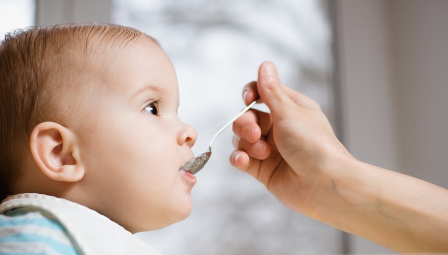 how to feed 1 year old baby