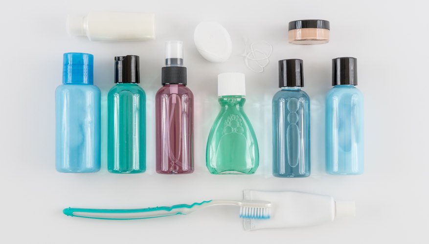 How to carry toiletries deals on an airplane