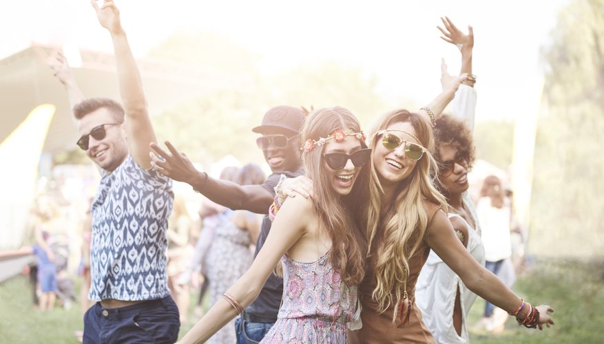 What to Wear to a Music Festival