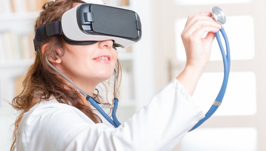 Médicos e hospitais abraçaram ansiosamente o potencial da realidade virtual.