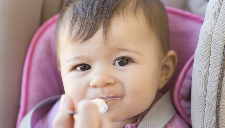 when-can-babies-eat-yogurt-mom-life