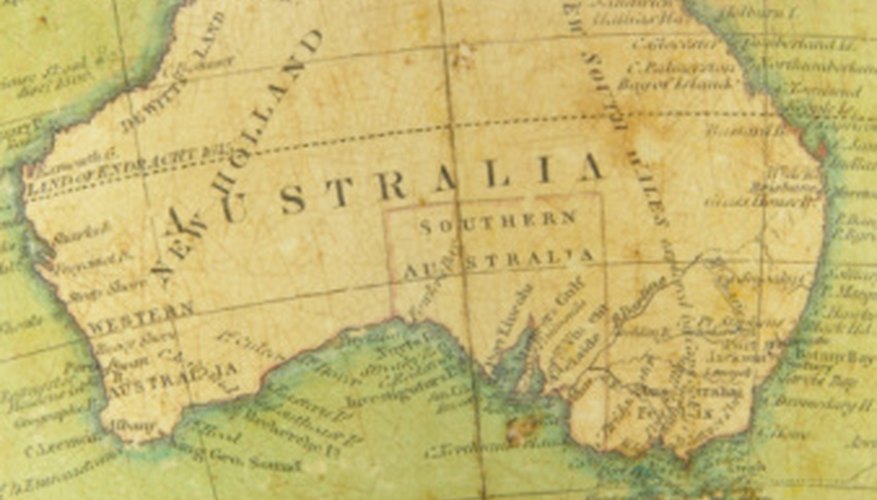 Photo Credit: Hemera Technologies/AbleStock.com/Getty Images Australia is the large island continent south of Asia.
