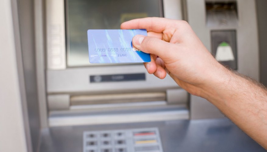 Los negocios de servicios financieros interactúan con los clientes a través de múltiples canales de distribución.