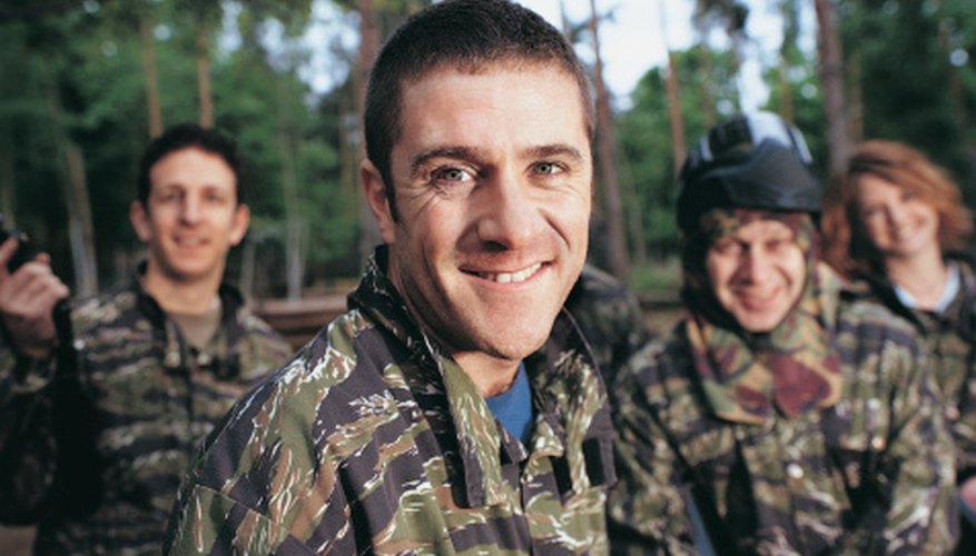 Airsoft ofrece una manera amigable de funcionar como un equipo competitivo.