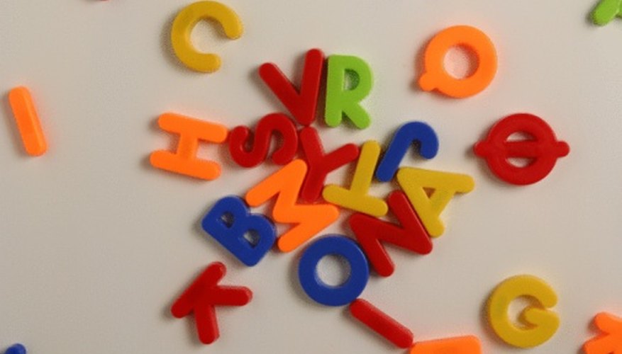 Photo Credit: Jupiterimages/Photos.com/Getty Images Most household magnets are ceramic magnets.