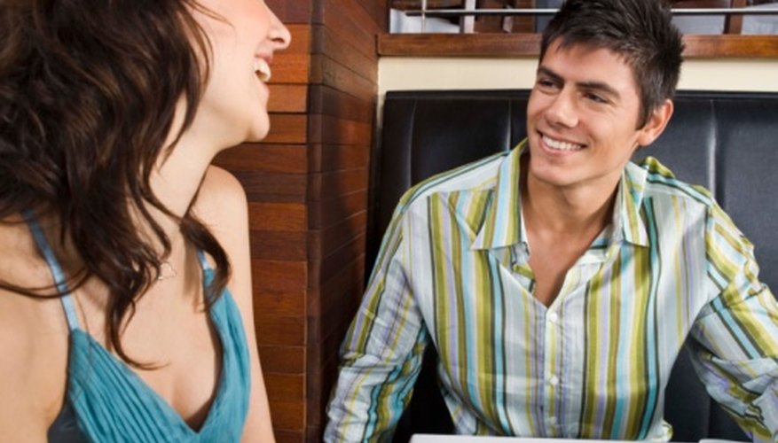 El coqueteo en el lugar de trabajo puede ser percibido como acoso sexual.