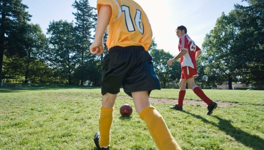Photo Credit: Jupiterimages/Comstock/Getty Images Aggregate is a popular scoring method in soccer tournaments.