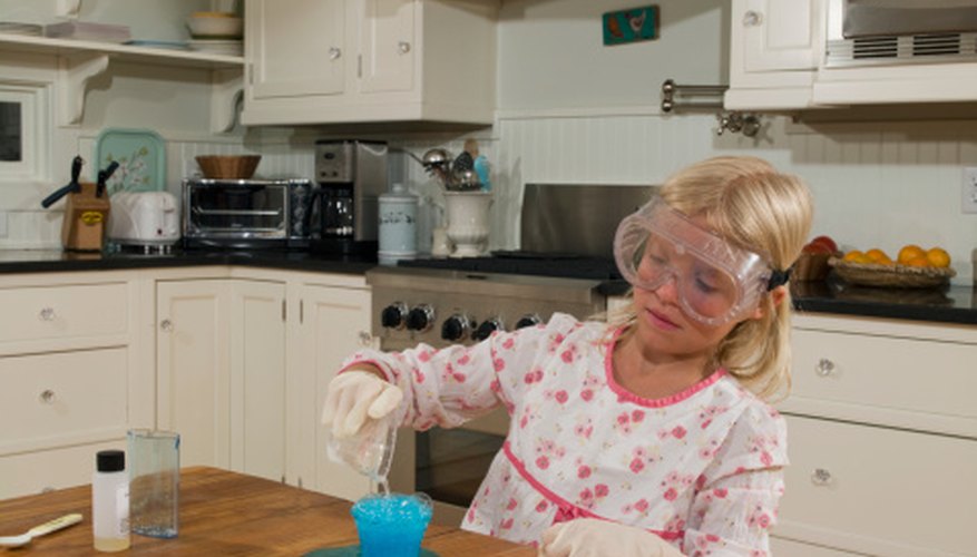 Photo Credit: D. Anschutz/Digital Vision/Getty Images Kids perform density experiments at home or at school.