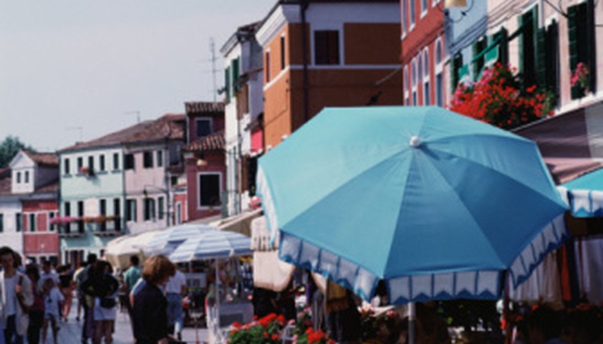 Photo Credit: Jupiterimages/Photos.com/Getty Images A busy, public place can be perceptually and realistically safer.