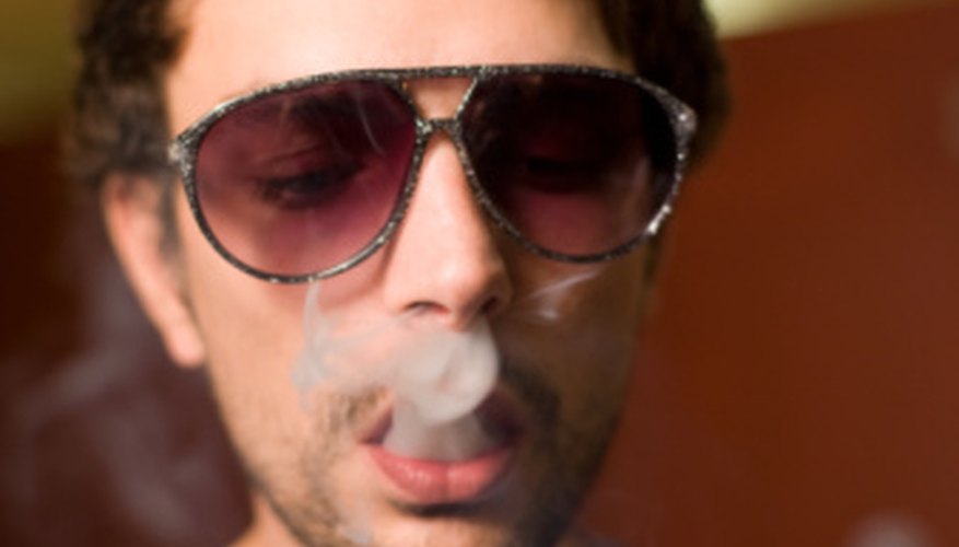 Hay químicos nocivos en el humo del cigarrillo.