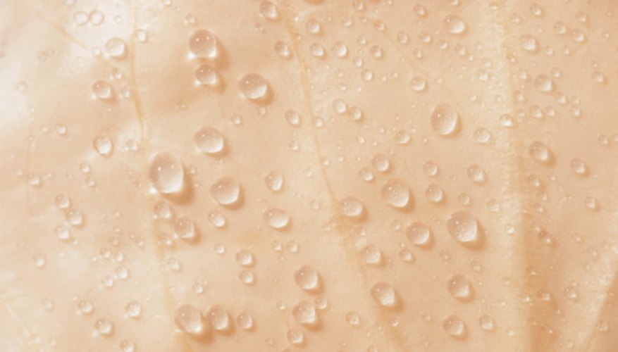 Photo Credit: Hemera Technologies/Photos.com/Getty Images Soft water doesn't leave mineral buildup, making it ideal for cleaning.