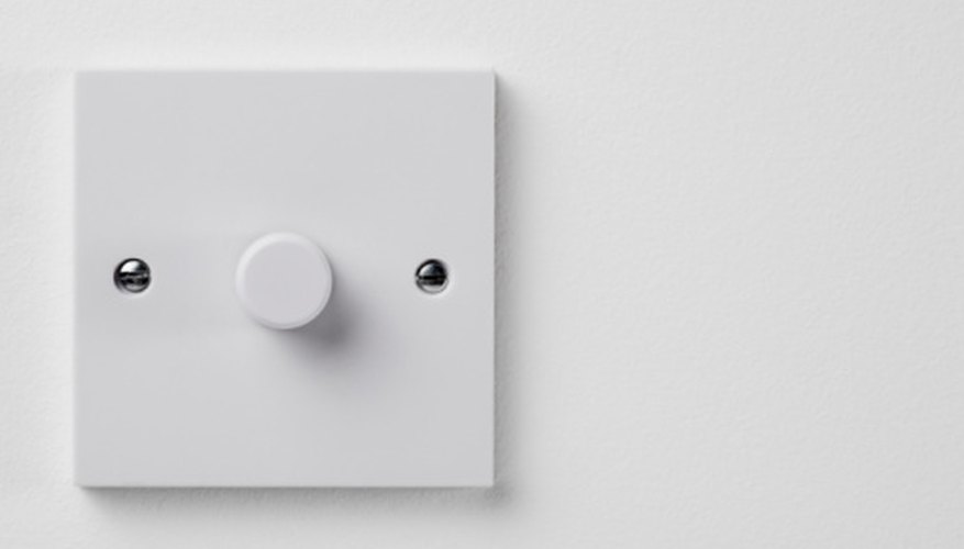 Photo Credit: Jupiterimages/Polka Dot/Getty Images Rheostats are a type of variable resistor used as dimmer switches in homes.