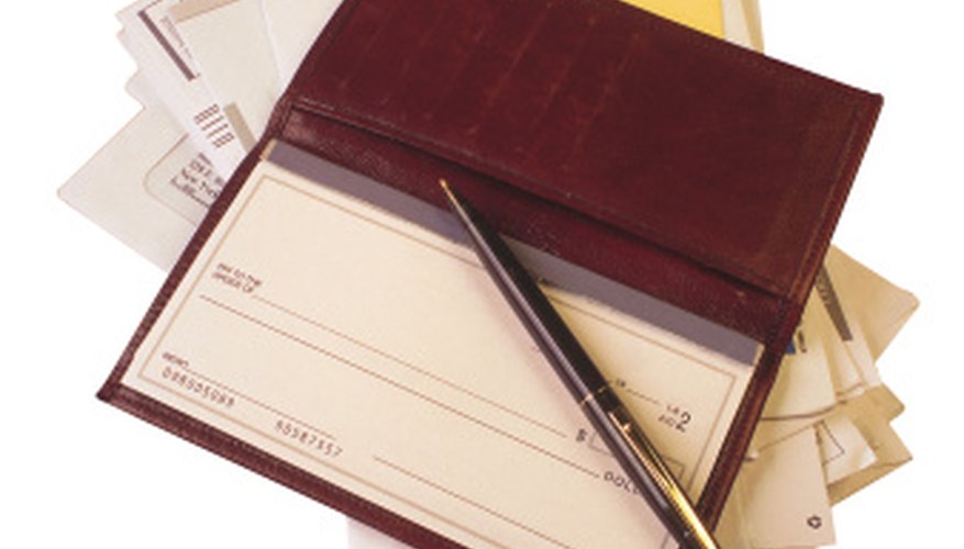 Algunos servicios pueden no aceptar pagos por internet o electrónicos, en cuyo caso, deberás enviar un cheque.