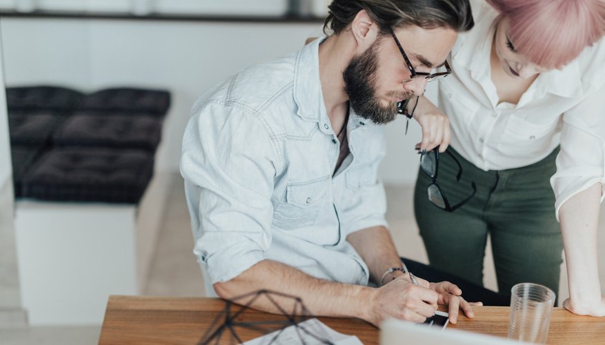 Can More Than Two People Share a Joint Bank Account?