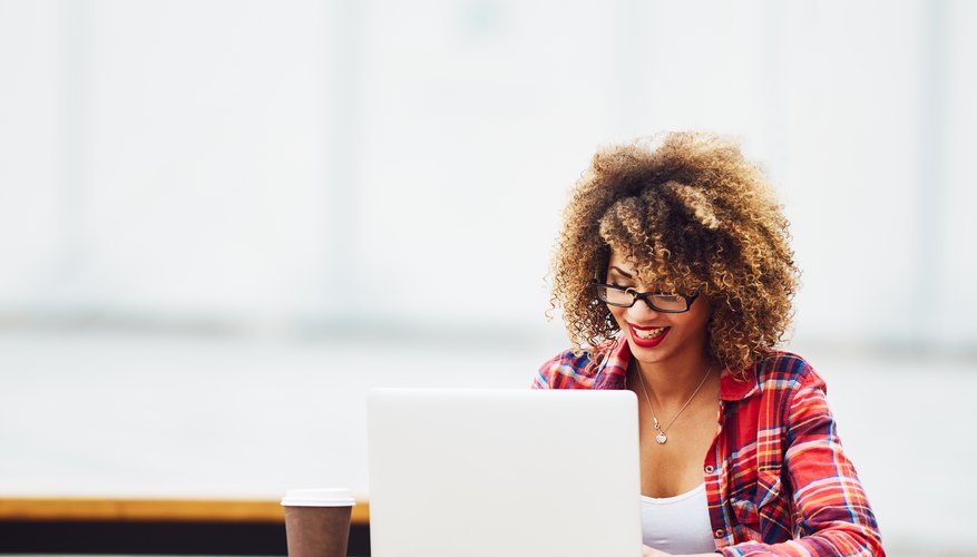 How to upload resume to linkedin mom life