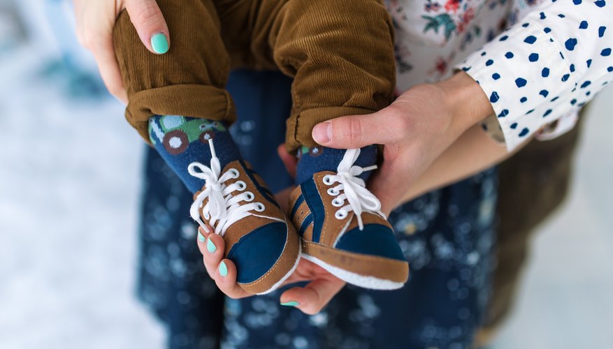 how-fast-do-toddlers-feet-grow-mom-life