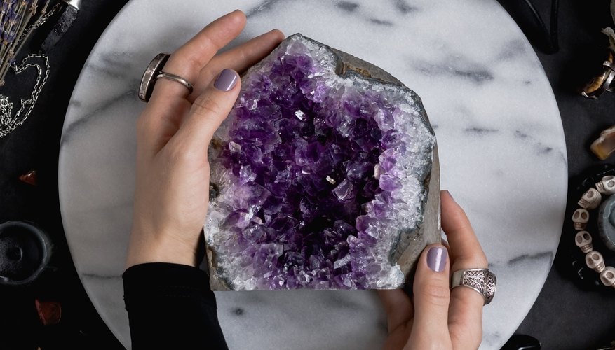 Wie sind Amethyst Geoden gebildet?