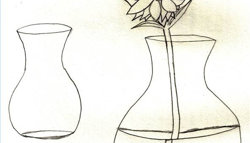 Вазы поэтапно карандашом. Ваза карандашом. Рисование вазы. Рисование вазы с цветами. Эскиз вазы.