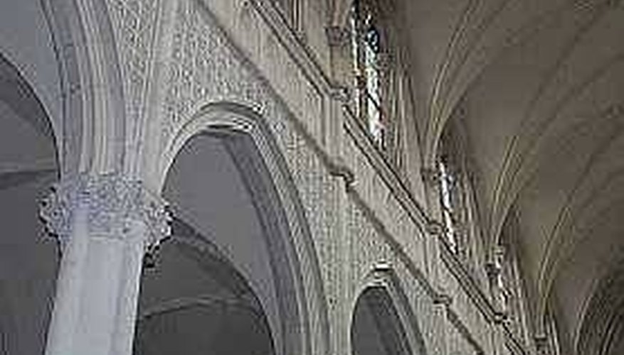 Clerestories are familiar sights in cathedrals. Clerestories are familiar sights in cathedrals.