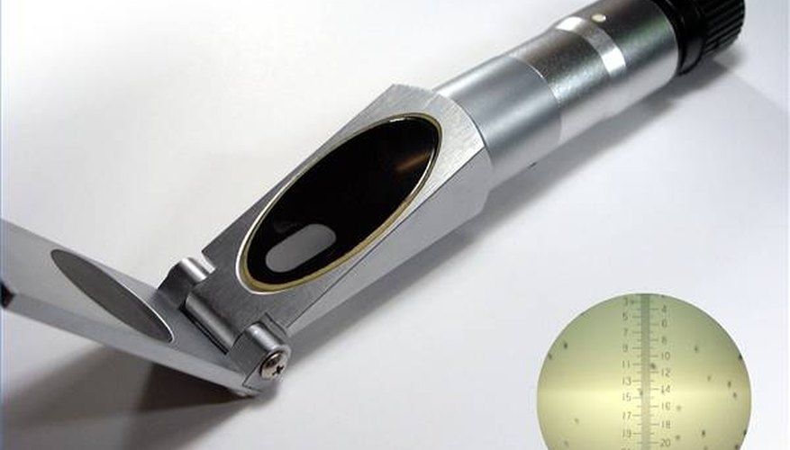 how-to-read-a-refractometer-sciencing