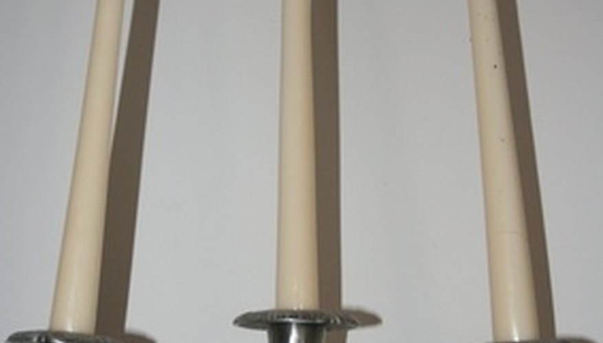 A candelabra, like those popular on 19th century tables. A candelabra, like those popular on 19th century tables.