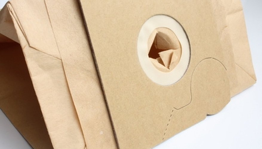 Remove the filter bag when it is halfway full. Remove the filter bag when it is halfway full.