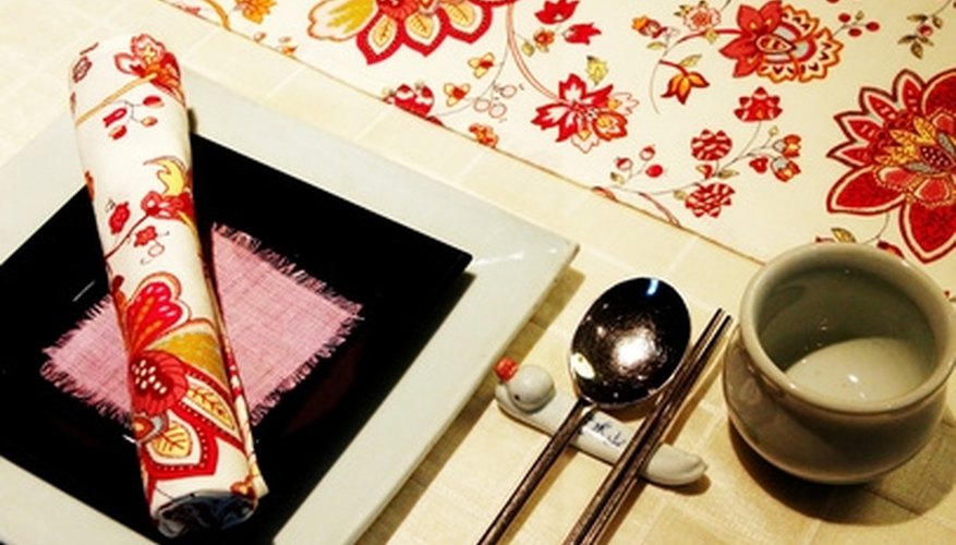 Choose unusual shape and colors for modern tableware. Choose unusual shape and colors for modern tableware.