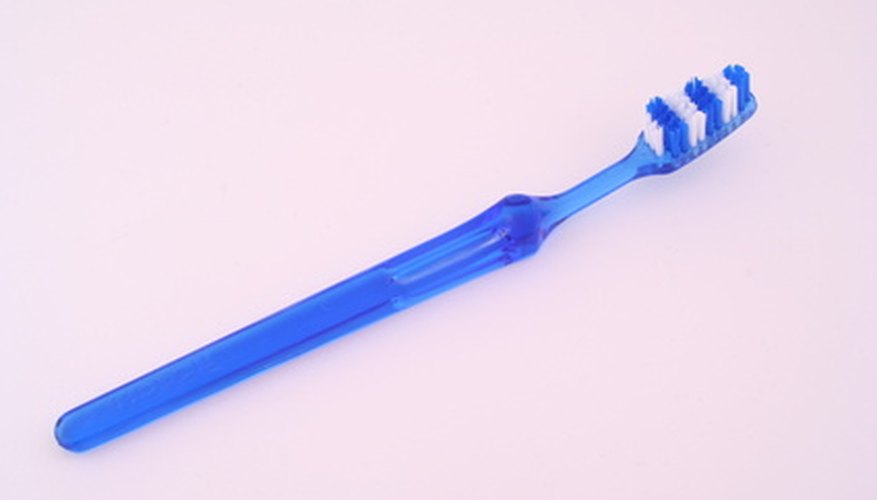 Use a toothbrush to help you get used to something touching your palate. Use a toothbrush to help you get used to something touching your palate.