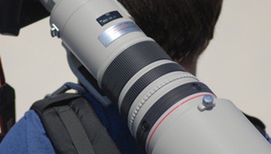 Freelance photographers typically work as indepedent contractors.