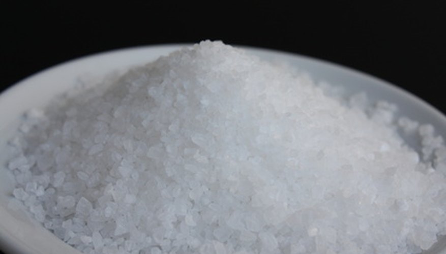 Necesitas saber la masa para calcular cuántas moléculas de sal están aquí.
