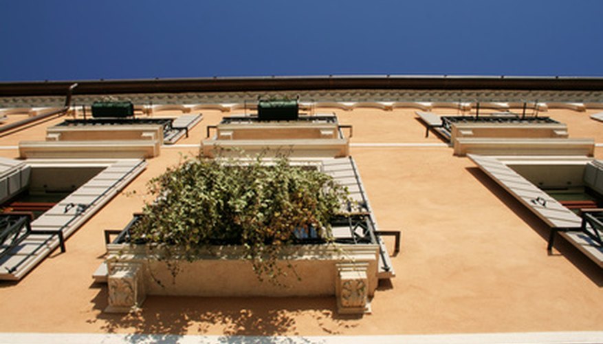 Earth reds are warm, often resembling faded terracotta pots. Earth reds are warm, often resembling faded terracotta pots.