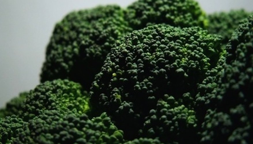 Broccoli not only has a low G.I number, but it's also very nutritional. Broccoli not only has a low G.I number, but it's also very nutritional.
