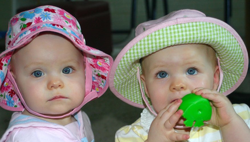 The Eddie Bauer Tandem stroller is ideal for twins. The Eddie Bauer Tandem stroller is ideal for twins.