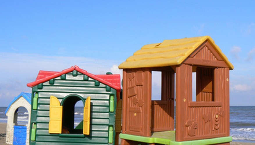 Plastic playhouses are expensive Plastic playhouses are expensive