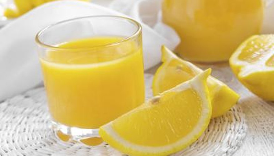 Lemon juice can help purge toxins from the liver. Lemon juice can help purge toxins from the liver.