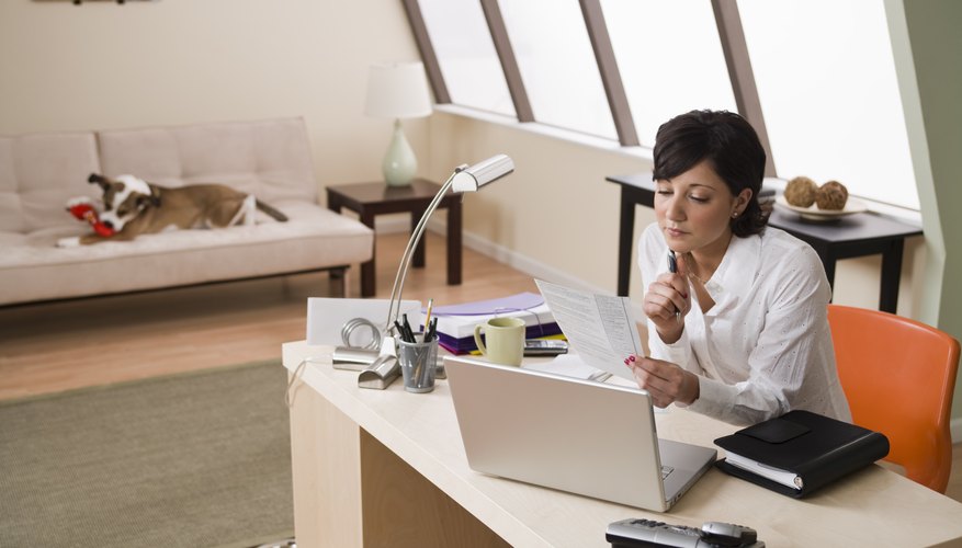 How to find the email of a free person over the Internet