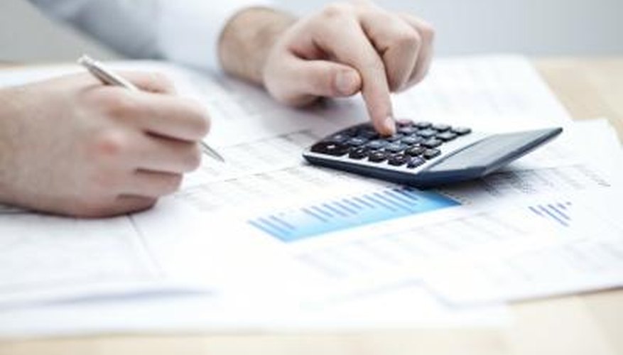 Calculate the average kilowatt hours used Calculate the average kilowatt hours used