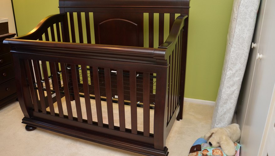How to Convert Crib to Toddler Bed | How To Adult